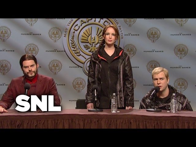 Hunger Games Press Conference - Saturday Night Live class=