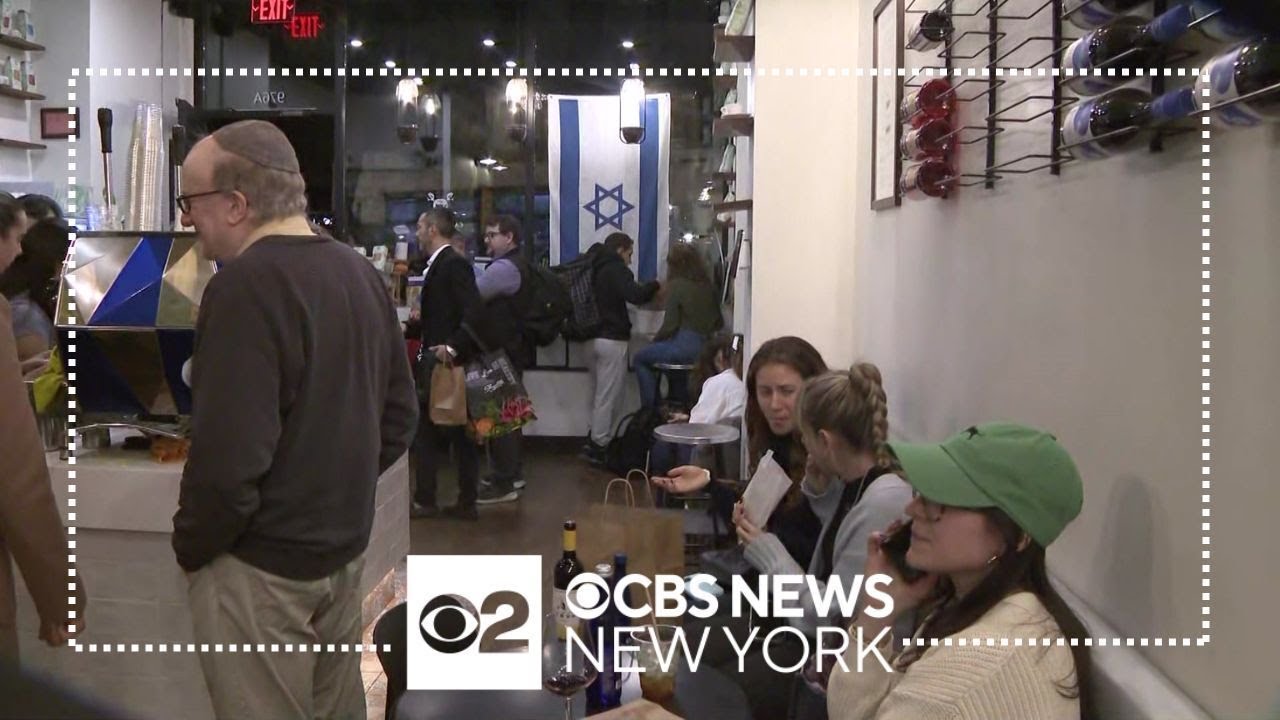 New Yorkers support Israeli cafe owner after pro-Palestinian employees quit