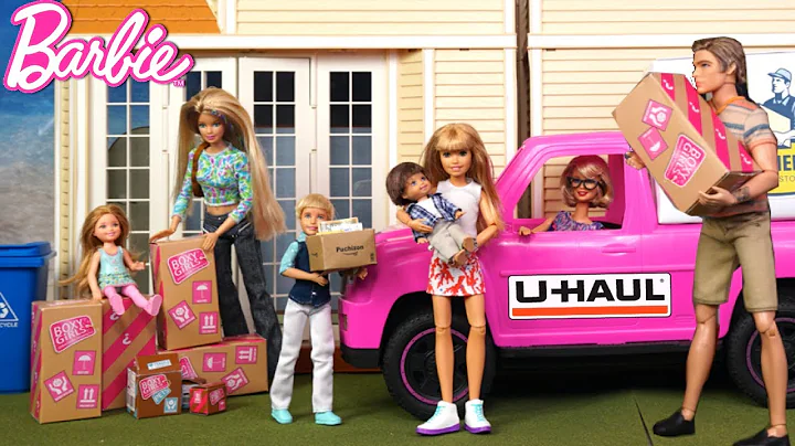 Familia de Muñecas se Mudan a la Nueva Casa de Juguete Barbie