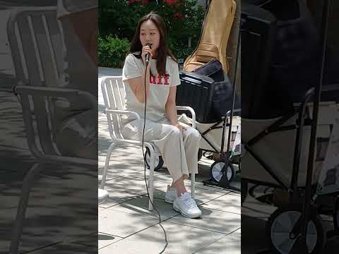 꽃마울 - 싱어송라이터 <strong>김선하</strong>(kiimsunha)  -  서울거리공연 구석구석 라이브 #공연 #busking