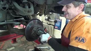 видео: Toyota Hilux Surf 130 . Замена бронзовых втулок . 1ч . картинка: Toyota Hilux Surf 130 . Замена бронзовых втулок . 1ч .