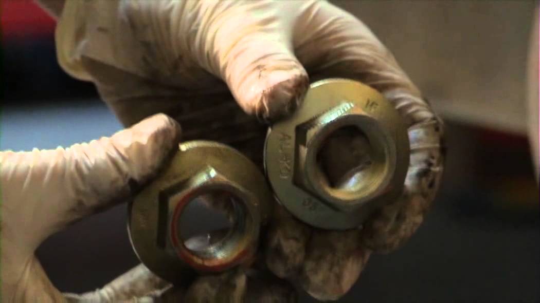 Replacing a drum brake - YouTube