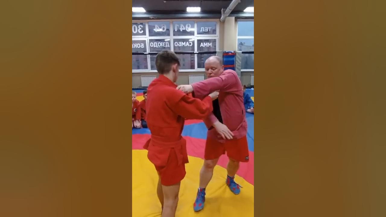 Бросок через грудь самбо