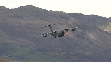 Airbus A400m: Low Level Pass: Amazing Footage