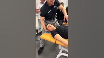 Osteopathic manipulation for neck pain #neckcracking #chiropractic #osteopathy