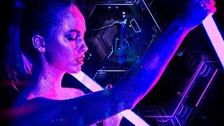 Download Lagu VAST DAYS  - Neon Lights MP3