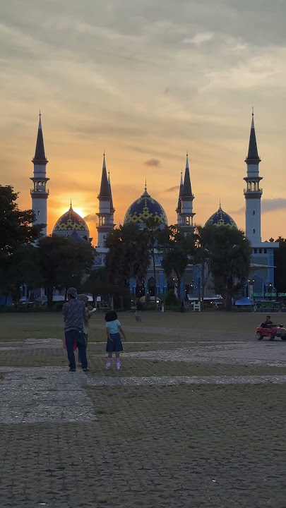 Pemandangan Masjid Agung Tuban di Sore Hari #tuban #masjid #masjidagungtuban