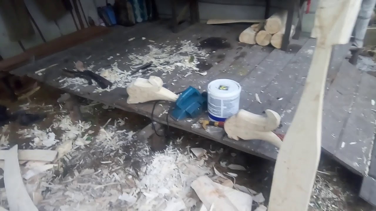 Proses Pembentukan Kepala Burung Enggang Kecapi Khas Dayak Ngaju