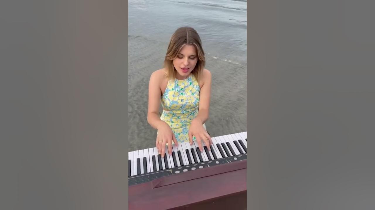 Je chante et je fais du piano dans l’eau 😱