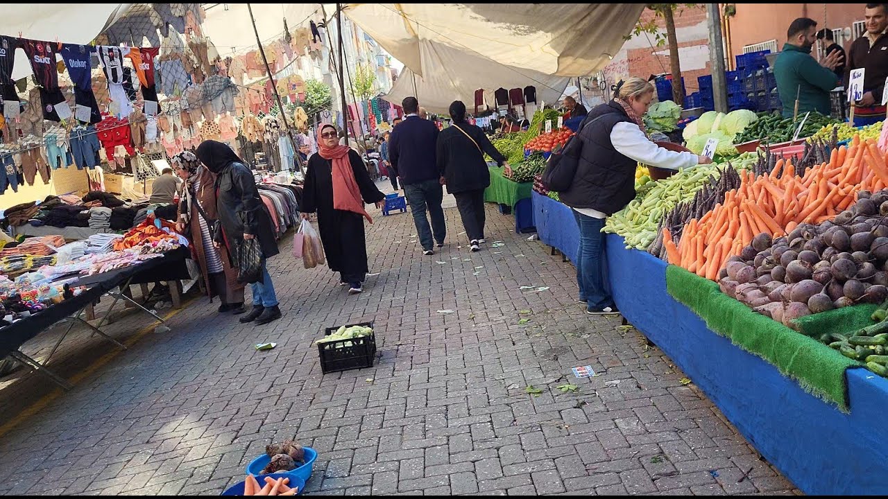 İstanbulda Bir Semy Pazari