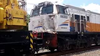 KLB Crane Evakuasi Lok Malabar Anjlok Tabrak Truck BEGO Di Karangayar