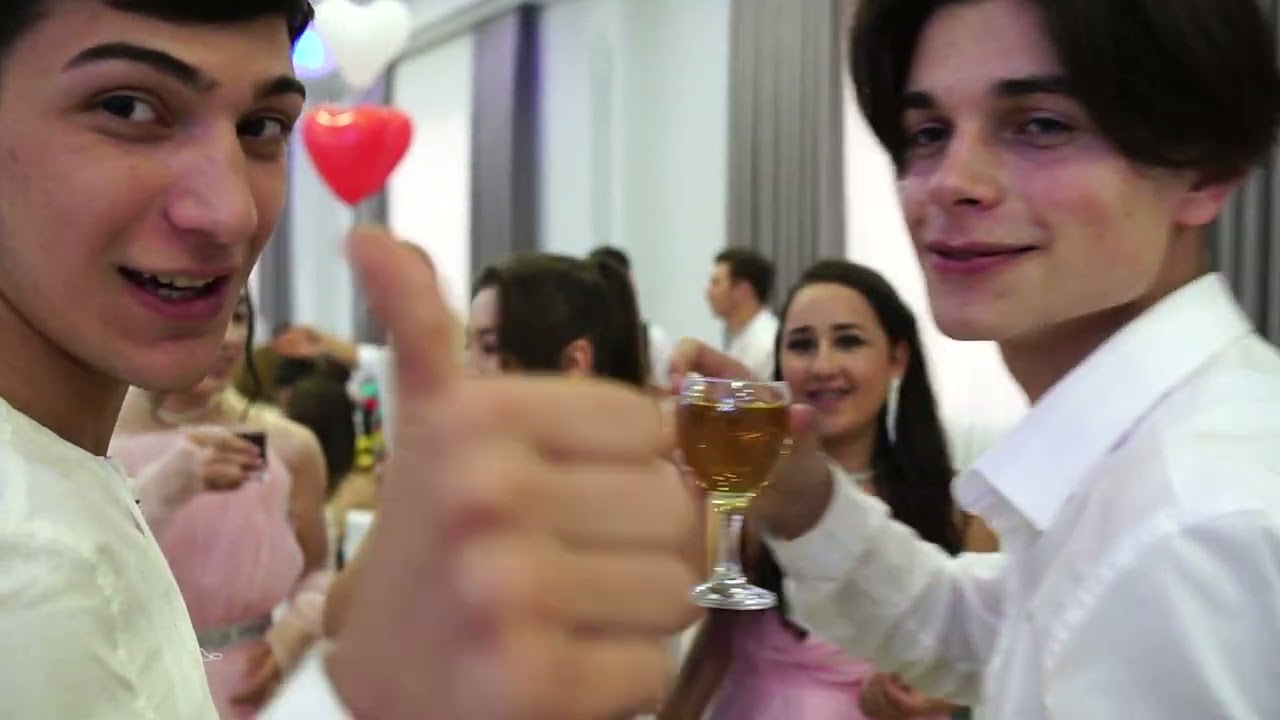 ზესტაფონის 4# საჯარო სკოლის 12ბ კლასის ბანკეტი