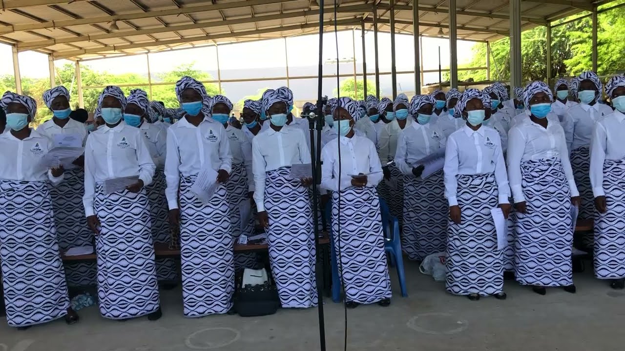 Percorrei os caminhos do Mundo (Hino Pascal)