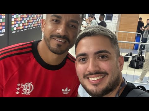 DANILO, SAMUEL LINO E PAQUETÁ PASSARAM PELA ZONA MISTA APÓS A GOLEADA DO FLAMENGO NA LIBERTADORES…