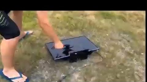 Plainrock 124 Special: Bored Smashing a New Sansui 24in TV feat. Brian M