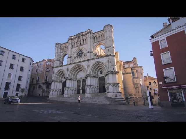 LUMINA (Catedral de Cuenca, España - Timelapse)