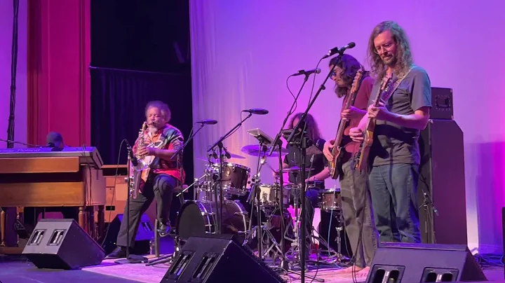 Melvin Seals and JGB-Here Come The Sun Through Sha...