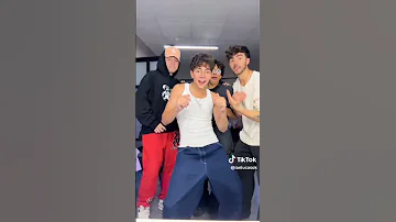 Jajaja Pero Como Baila Fede Tan Tierno Fedevigevani Ianlucas Lukisan Carlitos Apoyoplis 