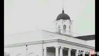 Setelah Gestok/G30S PKI, Soekarno Didampingi Soeharto Menemui Wartawan