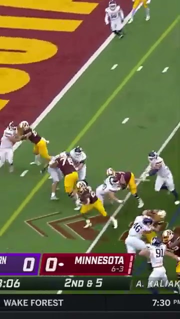 Minnesota RB Mohamed Ibrahim Goes in Untouched for Six vs. Northwestern | Big Ten Football