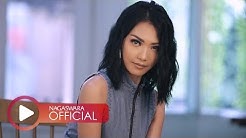 Mozza Kirana - Apa Sih Maumu (Official Music Video NAGASWARA) #music  - Durasi: 3:19. 