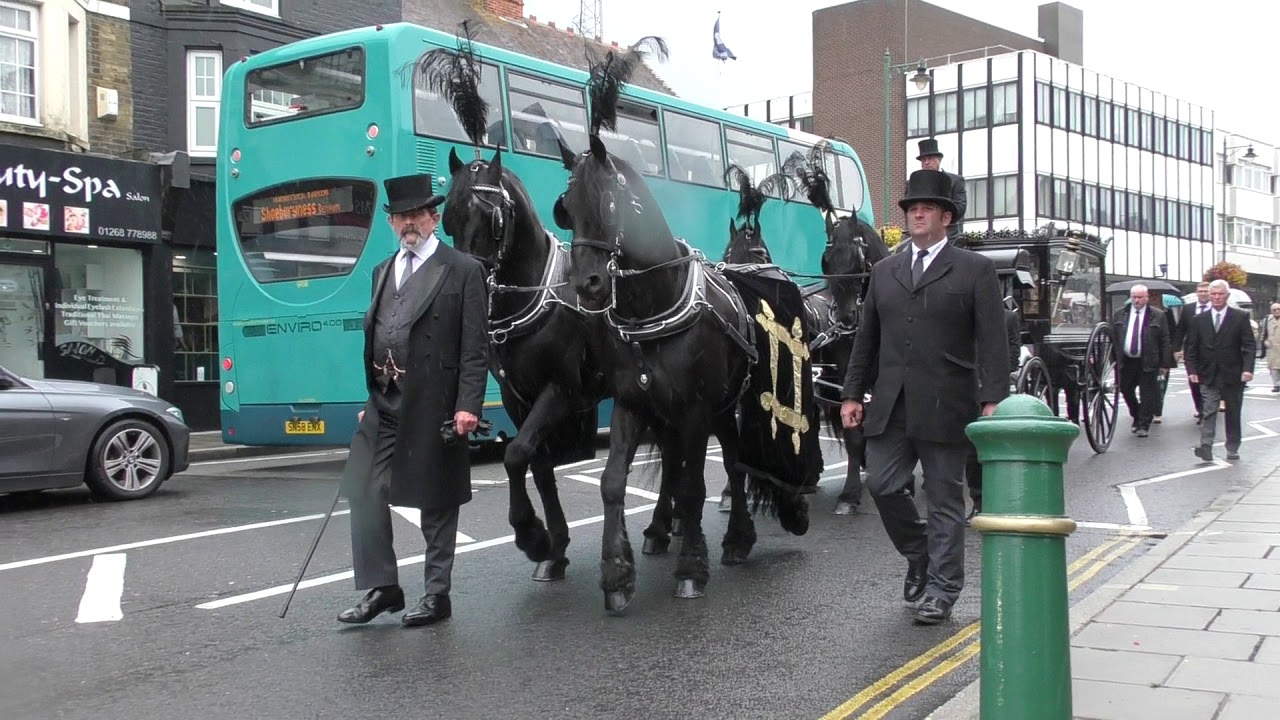 (Part 1) LAUGHING JOHN DAINES HORSE DRAWN FUNERAL Holy Trinity Church Rayleigh Essex SUGAR MAN