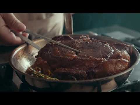 Videó: Hogyan Főzzük Tökéletesen A Cote De Boeuf Steaket Otthon