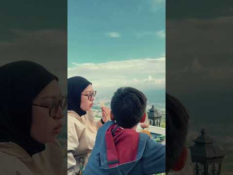 Cafe estetik di atas kota bandung