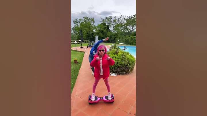 Dani rincorre Giorgia mentre fa nuovo balletto di Tik Tok! #danierobbi #shorts