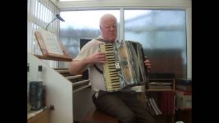 Making an Eejit out of myself with an accordian