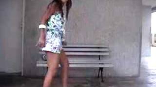 Morena Dançando Funk