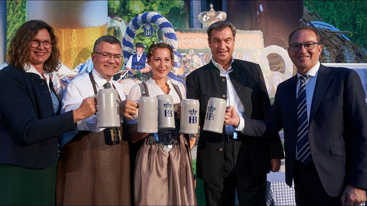 Bayerischer Oktoberfestauftakt 2022 in Berlin - Bayern
