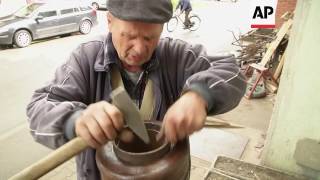 Blacksmith makes cannons as a lasting legacy of dying craft