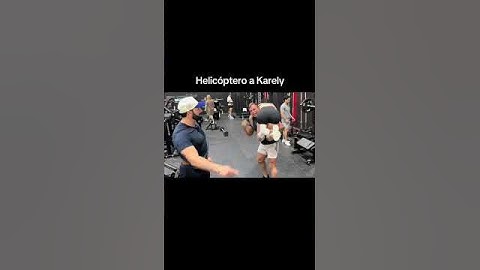 le hice el helicóptero a Karely Ruiz en #konanbig #gym #jalandofierro #ponchodenigris #watifor