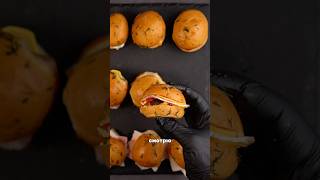 Вкуснейшие мини бургеры. #бургеры #бургер #готовимподомашнему #закуска #закускарецепт
