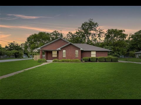 918 Prairie Avenue, Cleburne, TX home video tour