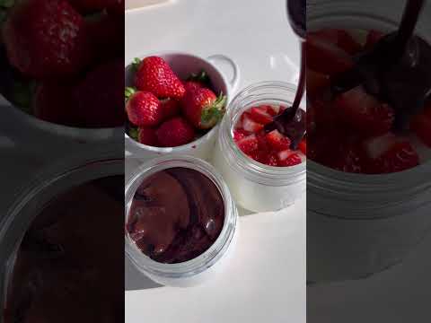STRAWBERRY MAGIC SHELL