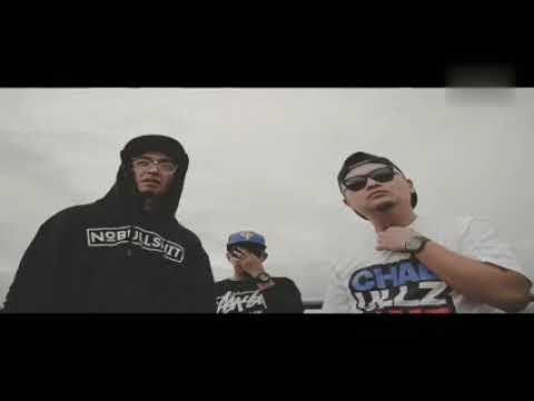 Kungpow Chickens - Lagu Gay