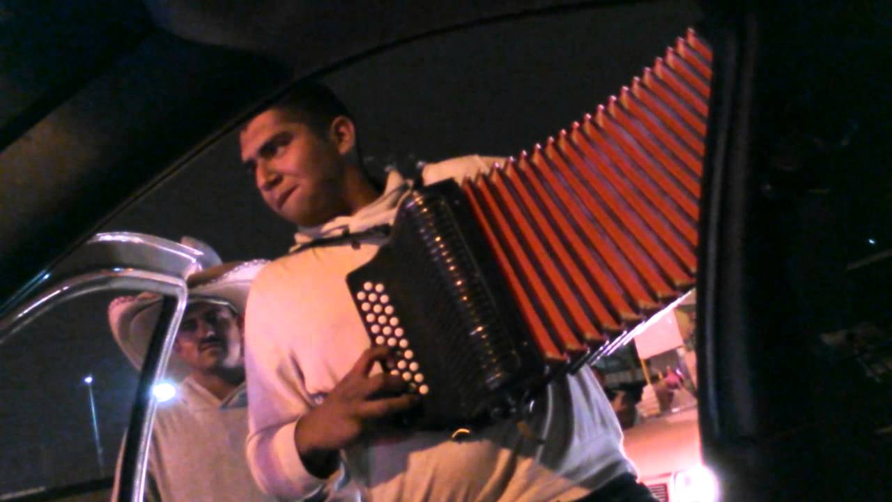 Linea de otay tijuana frontera YouTube Linea de otay tijuana frontera YouTube