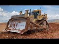 Caterpillar D11R Bulldozer Cleans The Deposit