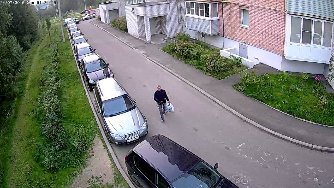 Кража решетки у подъезда - YouTube