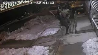 Suspects Sought For Smashing Door At Bronx Mosque