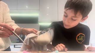 How to make choc-its! Pop-it + chocolate! 🍫