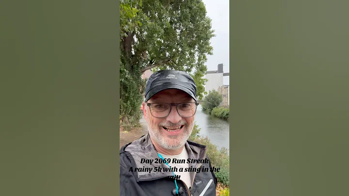 Day 2069 Run Streak: a wet 5k followed by banging my knee on a bike whilst putting it in the boot!