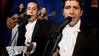 Video thumbnail of "Hermanos Nuñez - Cholo Soy"