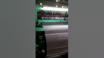 Fully automatic crimped wiremesh machine