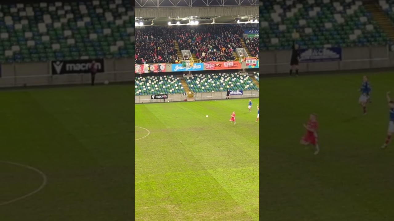 The worst offside call ever? Linfield Vs Cliftonville | 