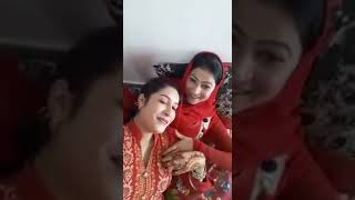 Pakistan girls kissing zoo soft screenshot 2