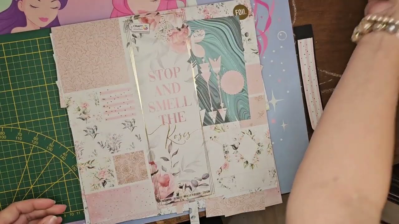 Scrapbooking - Présentation album photos pop-up Stop and smell the roses