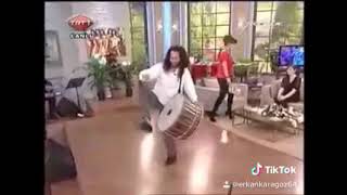 Uşakli Çilgin Davulcu Gülben Ergen Ti̇k Tok